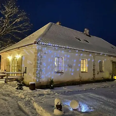 Farm stay Puhkemaja Ja Glaemping Torma
