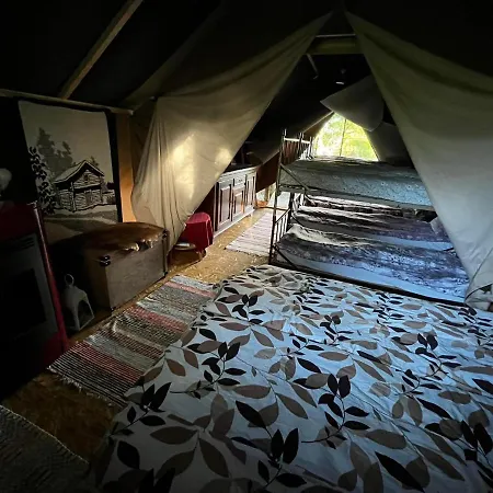 Farm stay Puhkemaja Ja Glaemping Torma