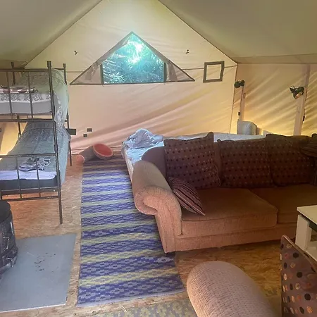 Puhkemaja Ja Glaemping ファームステイ Torma