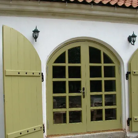 Puhkemaja Ja Glaemping Фермерский дом Torma