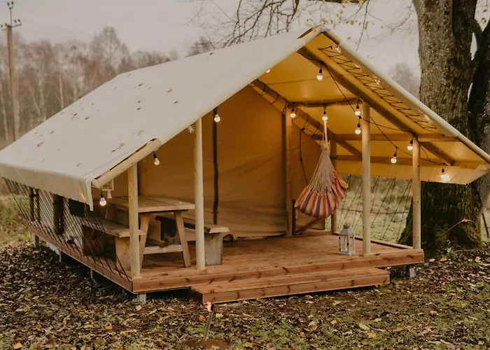 Puhkemaja Ja Glaemping Alloggio per agriturismo