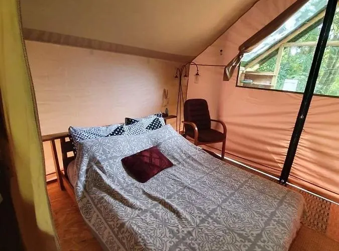 Puhkemaja Ja Glaemping Alloggio per agriturismo